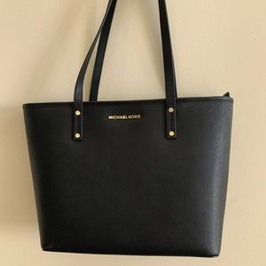 Michael Kors tote